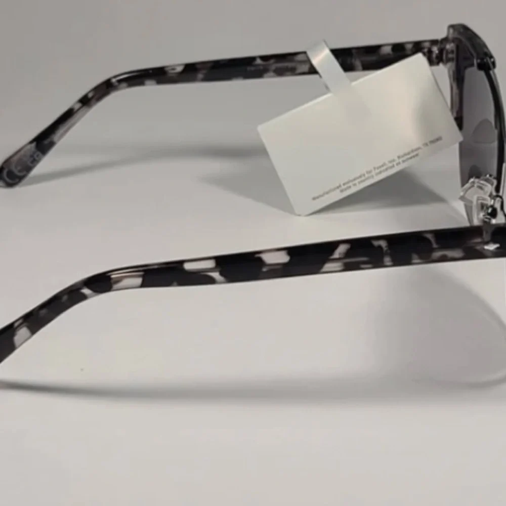 Fossil Women's Grey and Silver Sunglasses - Picture 7 of 9